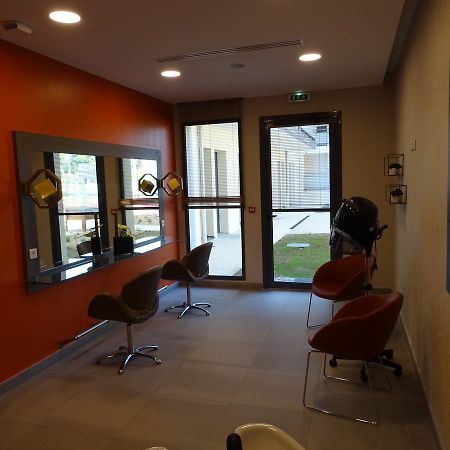 Domitys L'Art Du Temps Aparthotel Besancon Bagian luar foto