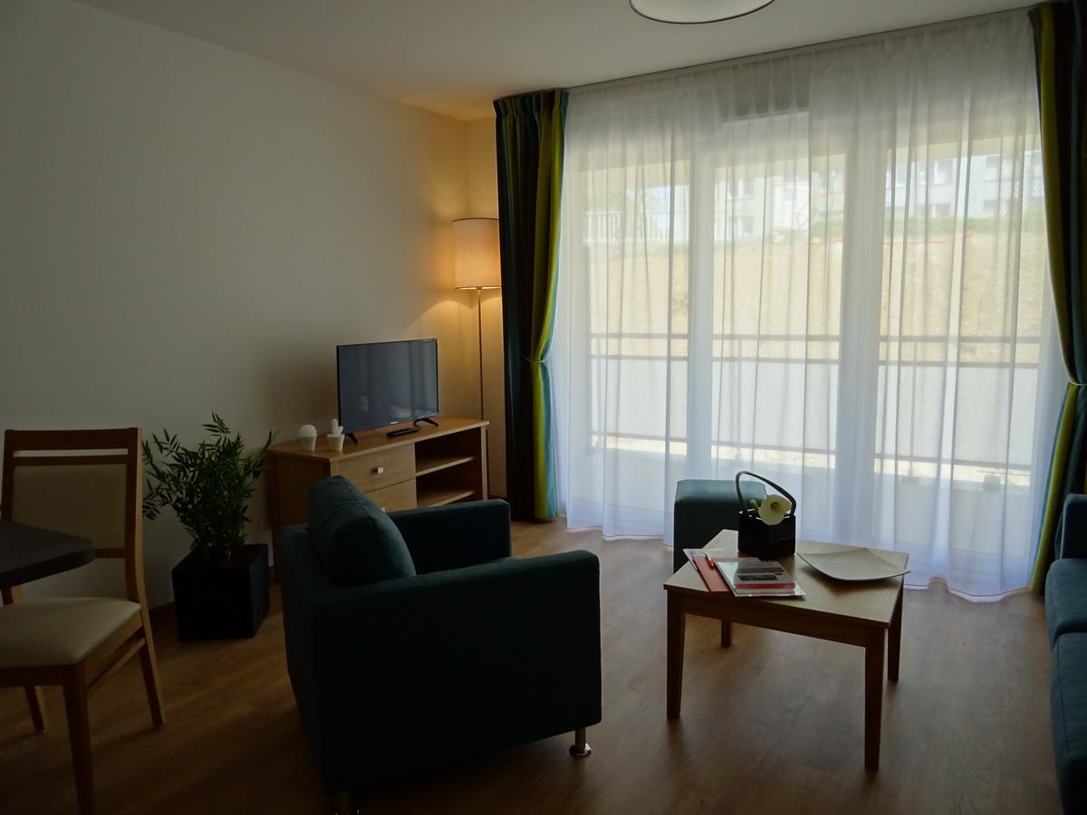 Domitys L'Art Du Temps Aparthotel Besancon Bagian luar foto