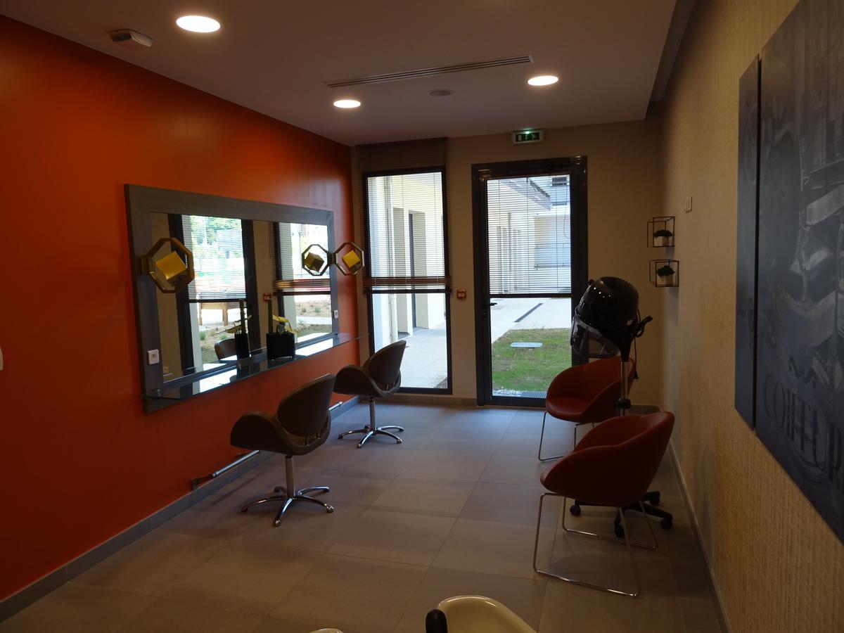 Domitys L'Art Du Temps Aparthotel Besancon Bagian luar foto